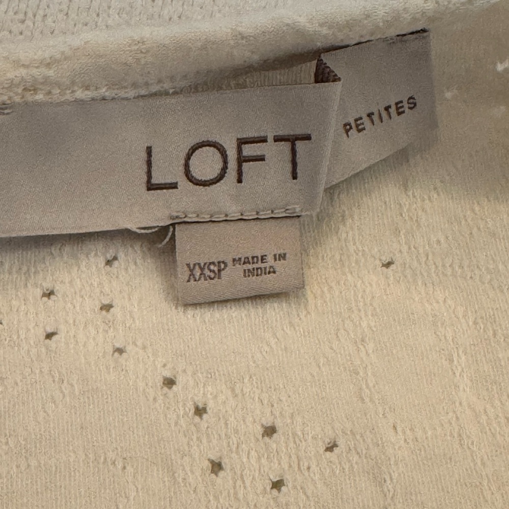 LOFT Cream Flutter Sleeve‎ Ruffled Top - Picture 6 of 6